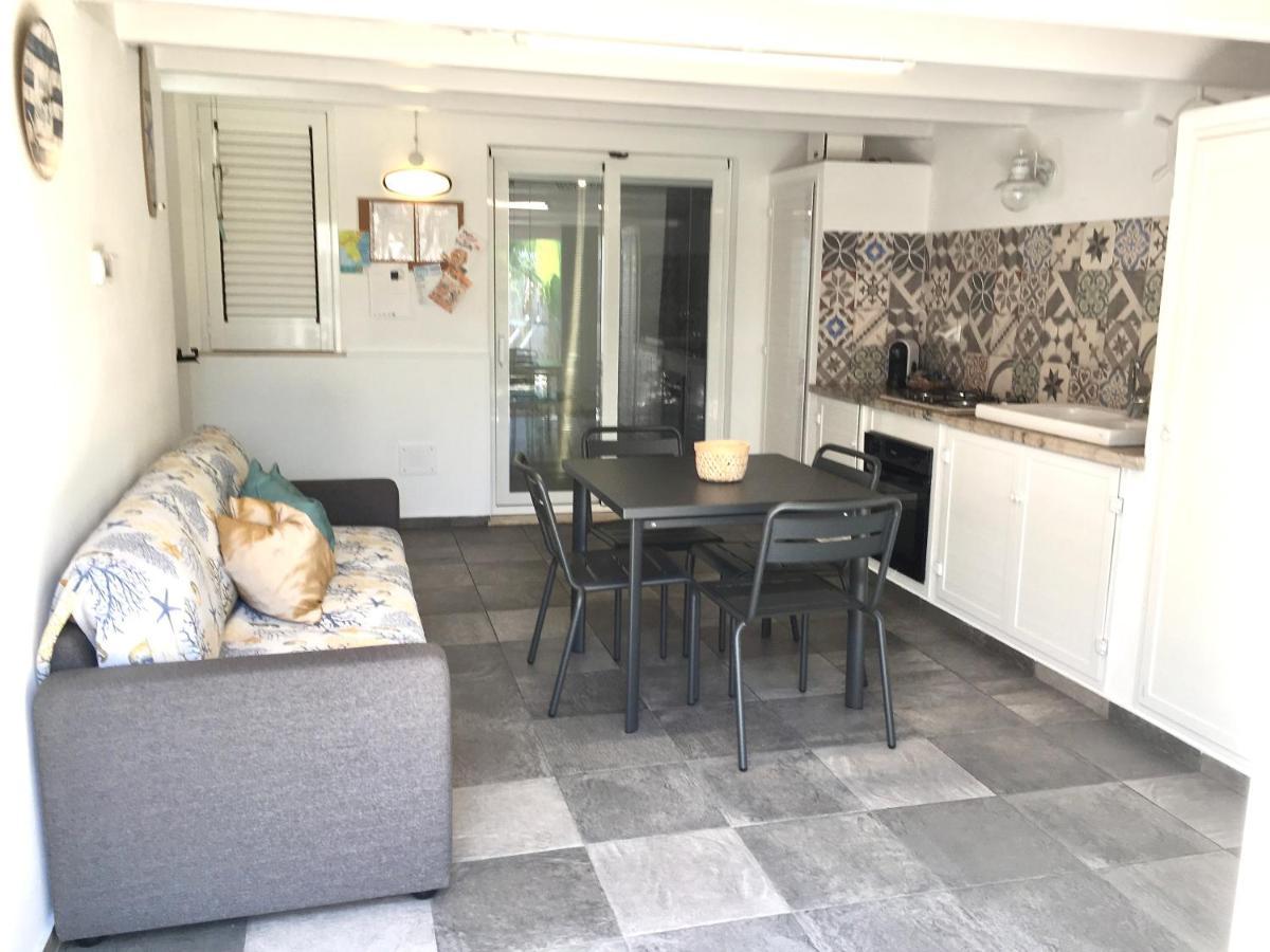Apartament Flori Reitani Zewnętrze zdjęcie